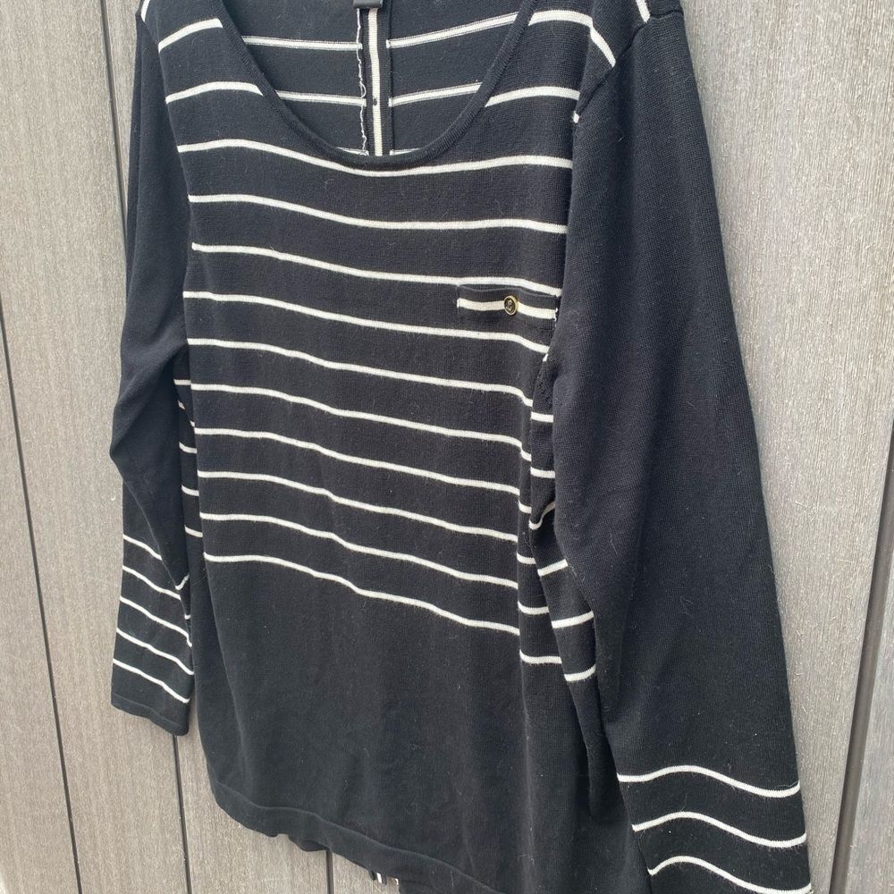August Silk Sweater - Picture 3 of 10